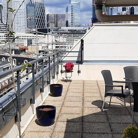 Apartment Avec Terrasse A 92 *